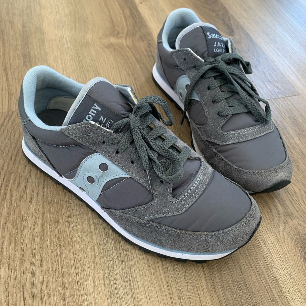 Saucony jazz tennis shoes